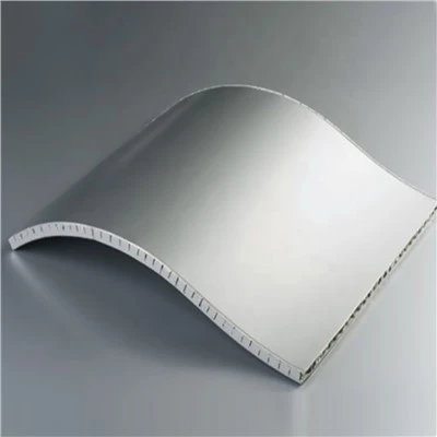 Ukrivljene plošče iz satja iz aluminija