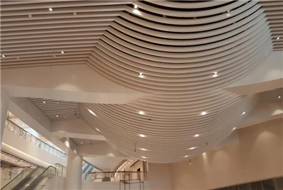 Perforirana stropna plošča iz aluminijastega traku 3,0 mm trdne plošče